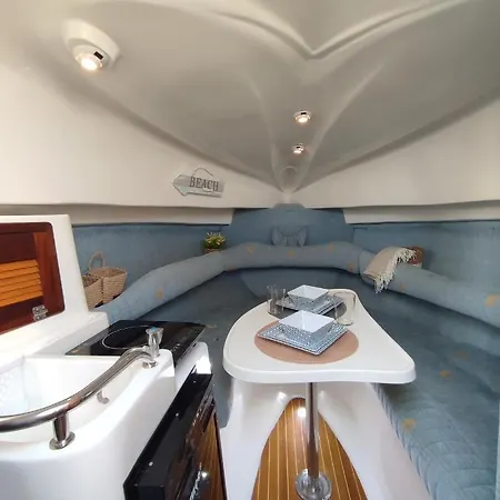 Ohana Bateau-hôtel *